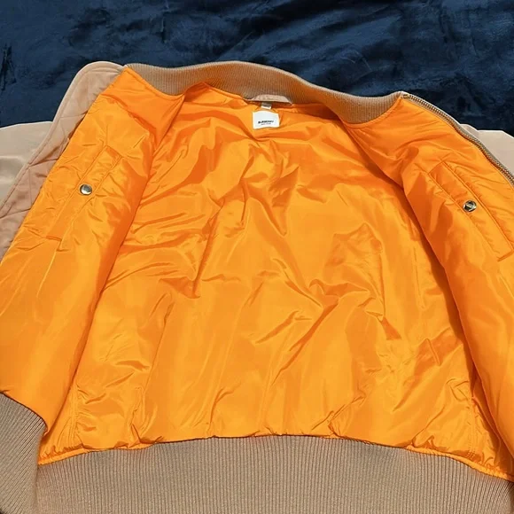 Burberry Logo Print Bomber Jacket - Picture 8 of 17